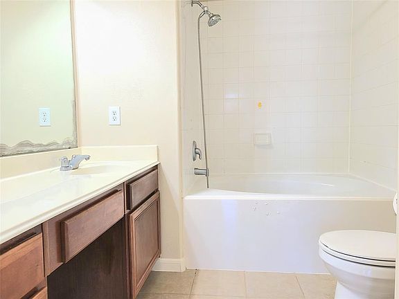 5th image of 8823 Eastheimer St