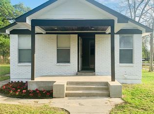 302 Basswood St, Houston, TX 77022