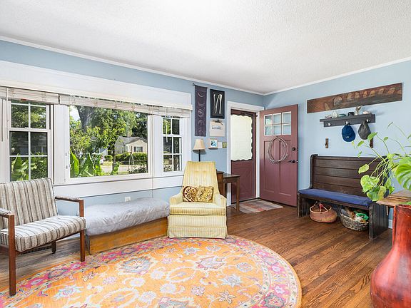 5th image of 1351 Bexley St