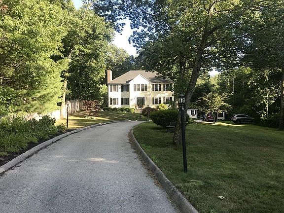 3rd image of 61 Cherrywood Dr