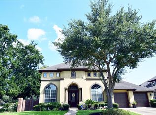 5122 Pineridge Dr, Sugar Land, TX 77479