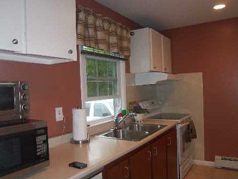 2nd image of 8 Walker Ct