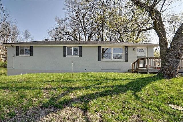 1st image of 560 NW North Shore Dr