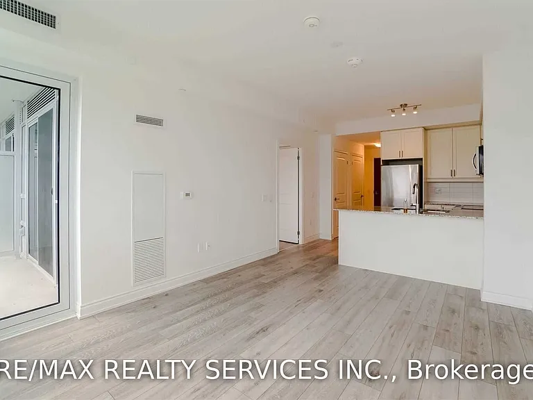 1050 Main St E #219 — Photo 17
