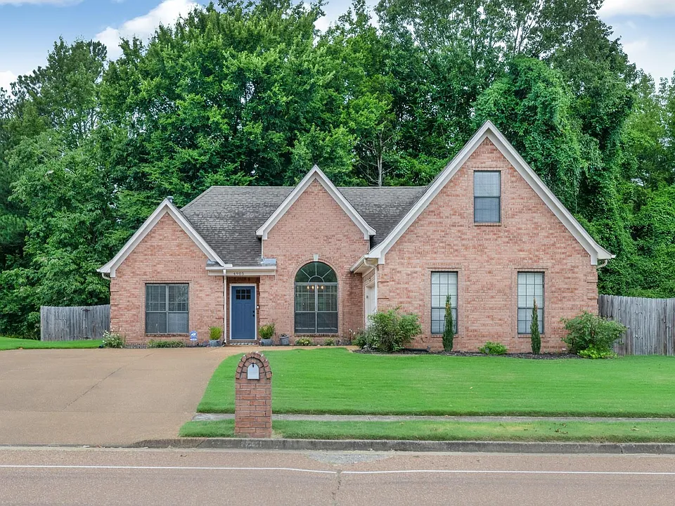 4905 Springtree Dr