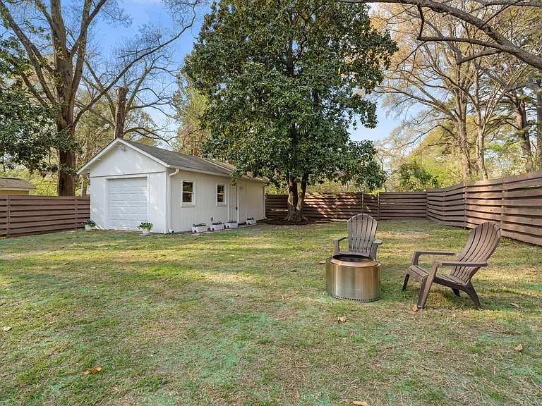2502 Englewood Ave — Photo 33