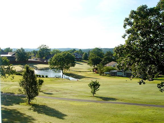 4th image of 206 Hampshire Dr