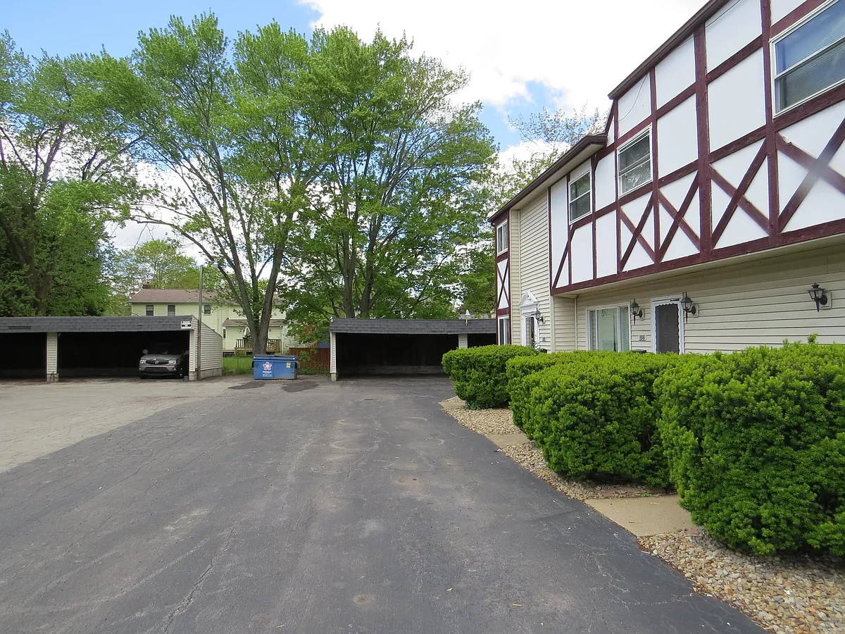 Building Photo - 6156 Clingan Rd