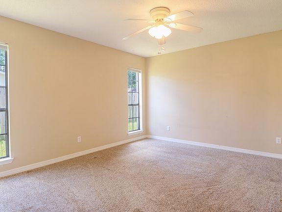 2nd image of 160 Mary Ellen Dr