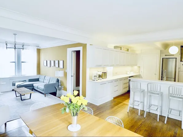 136 East 36th Street image 7 of 26