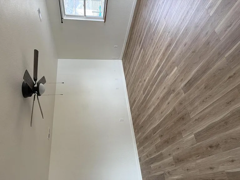 604 W Jackson St — Photo 38