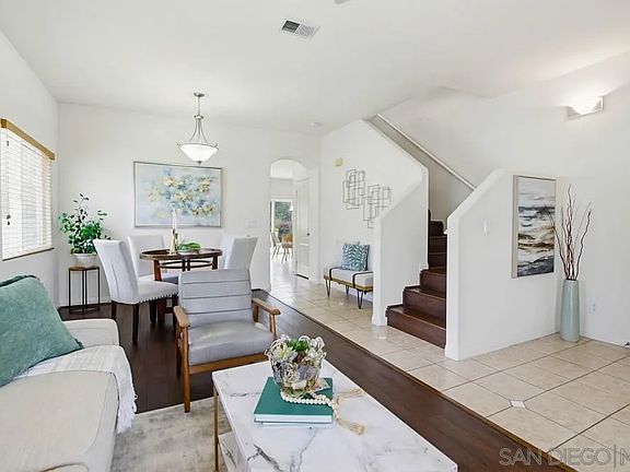 2nd image of 12701 Oak Knoll Rd