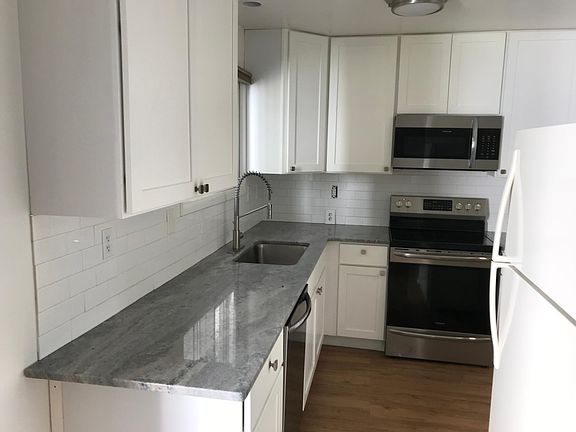 5th image of 41 Green Meadow Dr