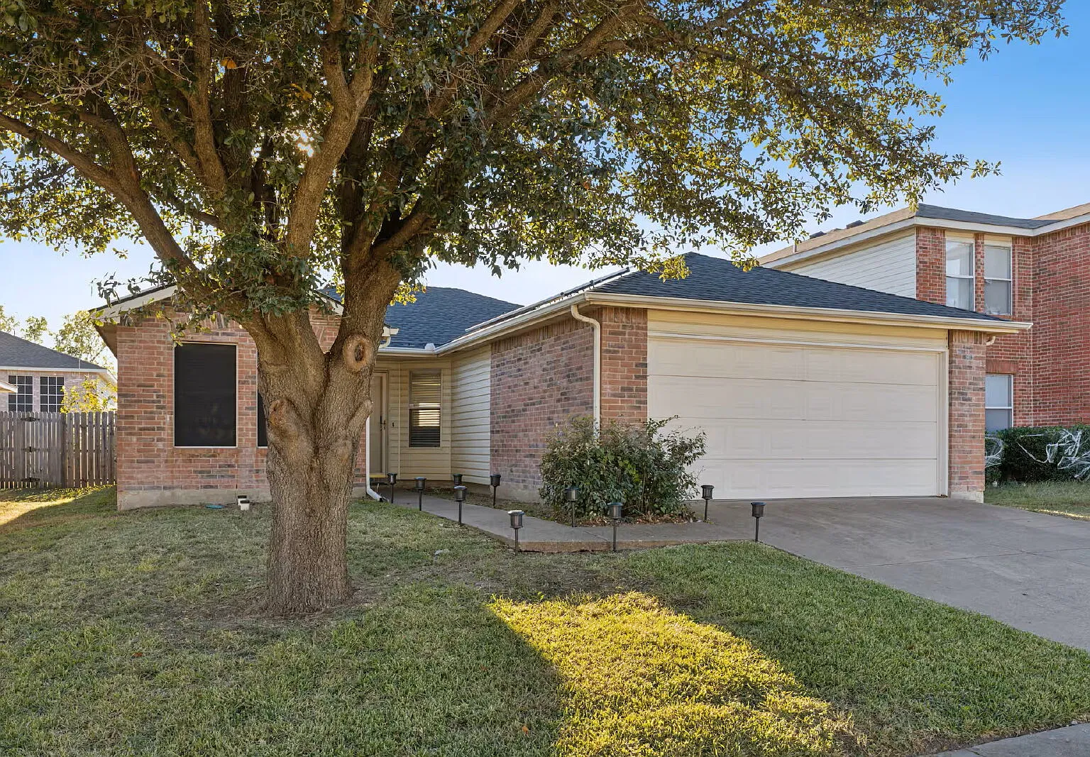 3 bed, 2.0 bath, 1265 sqft, $1,950 — Photo 1