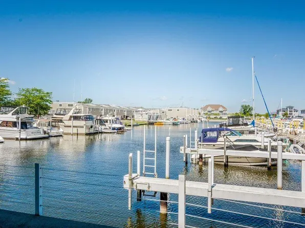 329 Peninsula E, New Buffalo, MI 49117