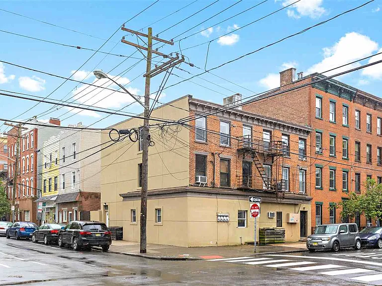 49 Coles St #1 — Photo 49
