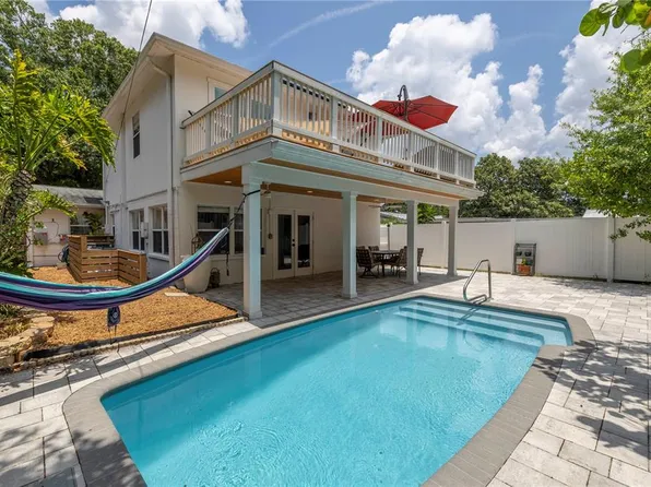 1026 47th Ave N, Saint Petersburg, FL 33703