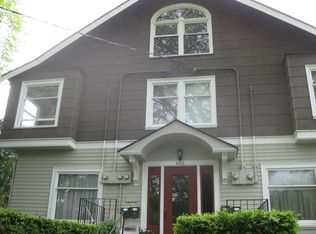 403 30th Ave S APT 4, Seattle, WA 98144