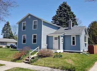 604 2nd St, Kewaunee, WI 54216