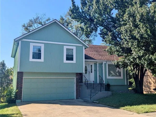 10722 Stark Ave, Kansas City, MO 64134