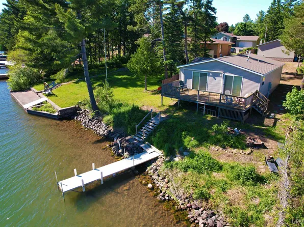 1616 Jasberg St, Hancock, MI 49930