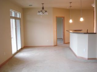 1401 Okeeffe Ave APT 315, Sun Prairie, WI 53590