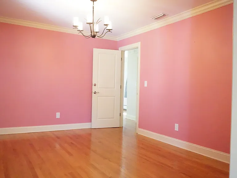 4328 Madison Ave — Photo 3