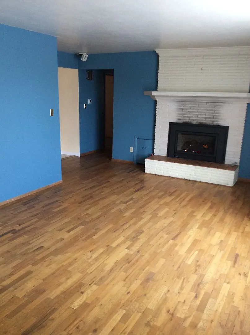 B Ave Duplex — Photo 4