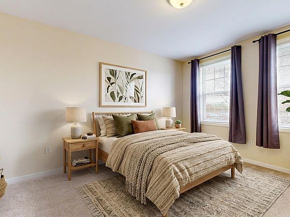 5th image of 61 Pearl Street #18