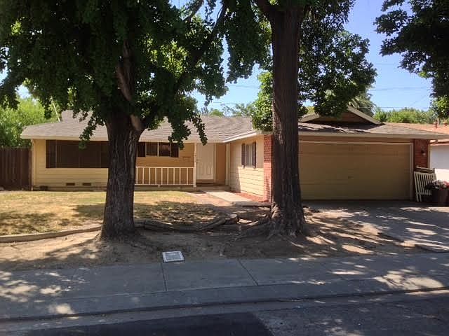 2nd image of 1713 Silvaire Dr