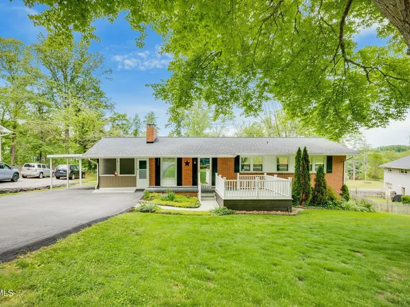 2344 Stuart Dr, Kingsport, TN 37664
