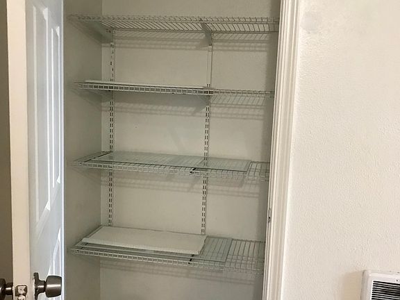 Kitchen pantry
