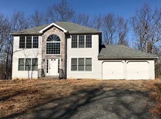 3354 Stonehenge Dr, East Stroudsburg, PA