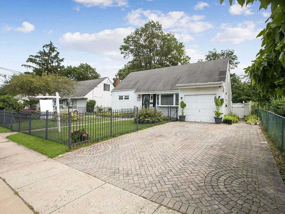 1st image of 858 Northgate Dr