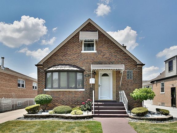 2nd image of 5834 S Nordica Ave