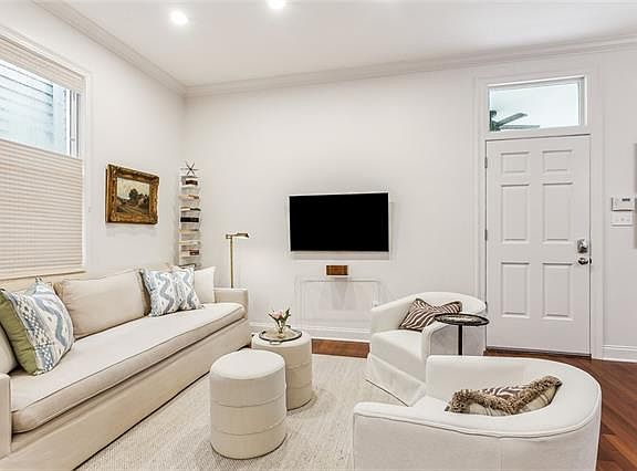 5th image of 2611 Saint Thomas St
