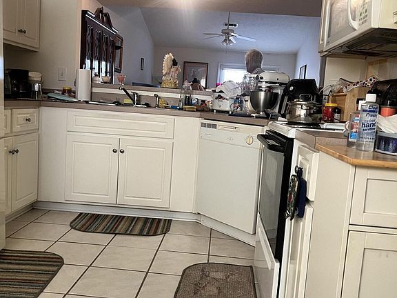4th image of 909 Cammaron Way