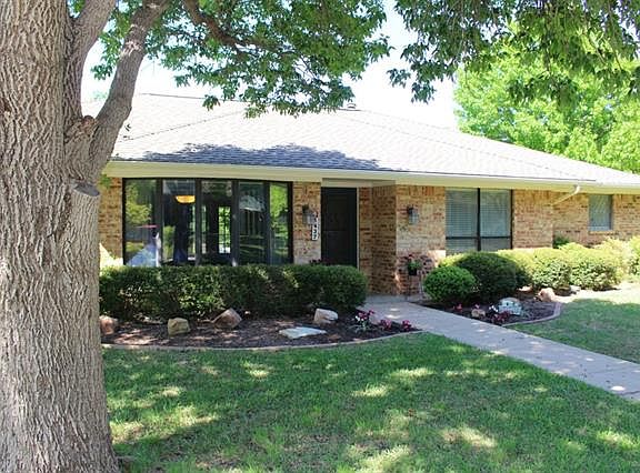 2nd image of 1437 Juniper Ln