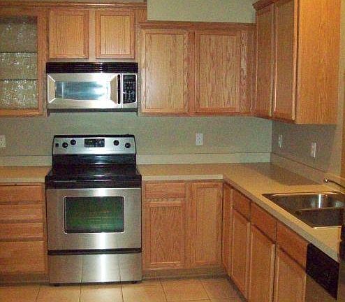 3rd image of 6646 Linwood Dr NE