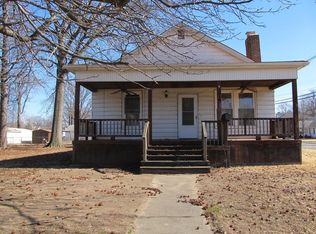 175 8th St, Wood River, IL