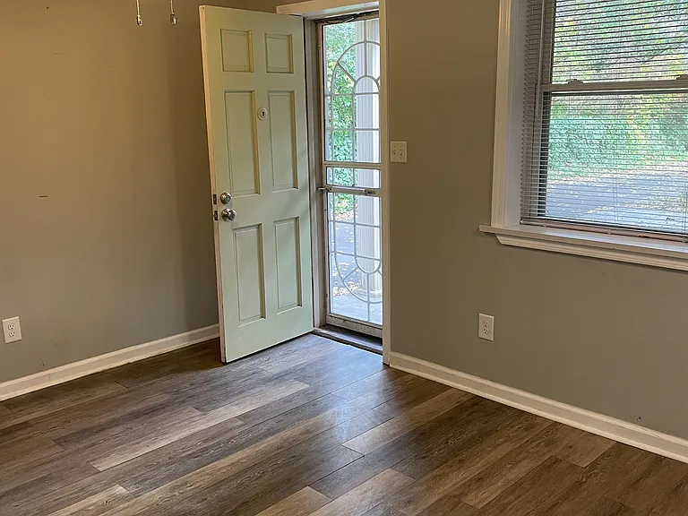 Bowwood Dr — Photo 8
