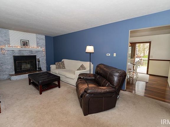 3rd image of 51590 Chatsworth Ln