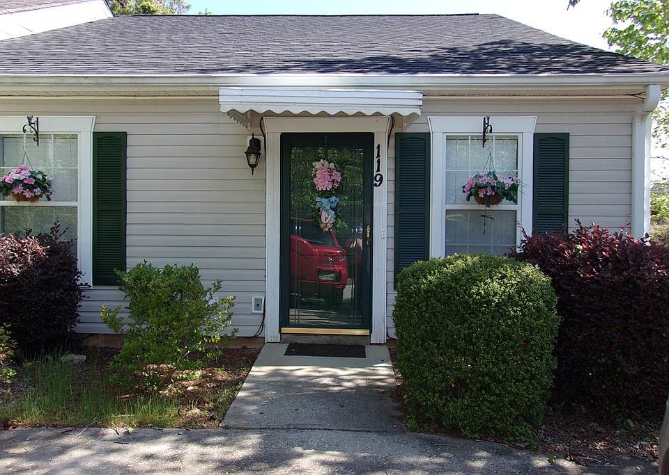 1st image of 119 Saint Kitts Ct