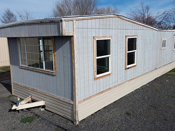 5th image of 308 W Avenue G