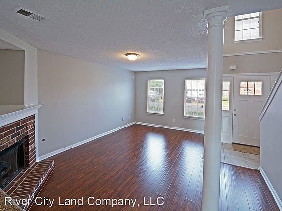 3rd image of 6999 Beringer Dr S