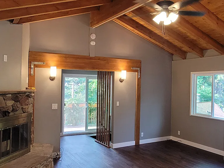 22970 Redwood Way — Photo 2