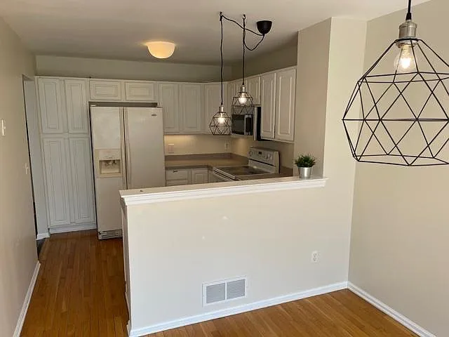 8869 Ironwood Dr — Photo 3