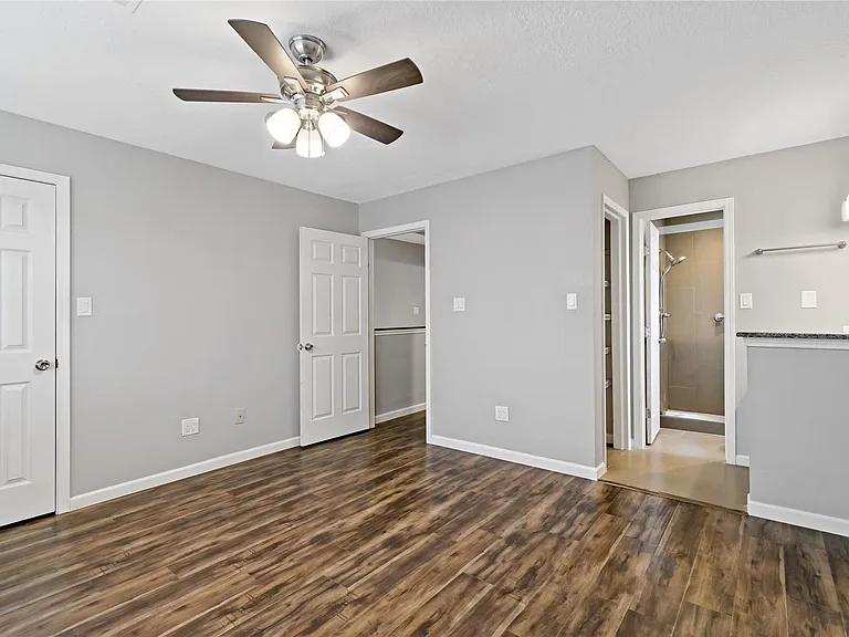 542 Birdsong Dr — Photo 17