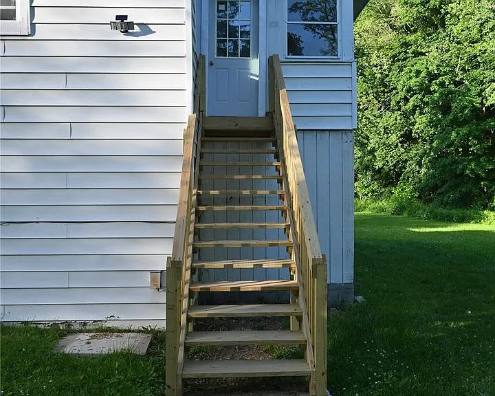 1040 Dutchess Tpke — Photo 1