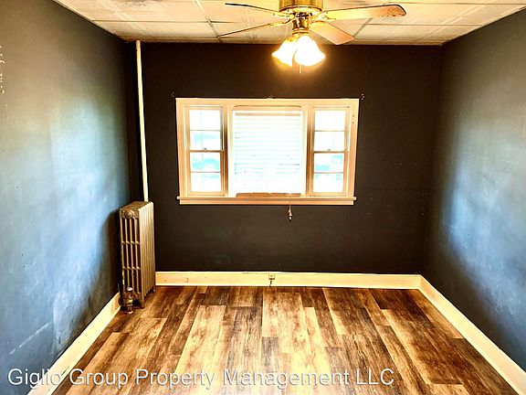 3rd image of 357 N Lincoln Ave APT 1